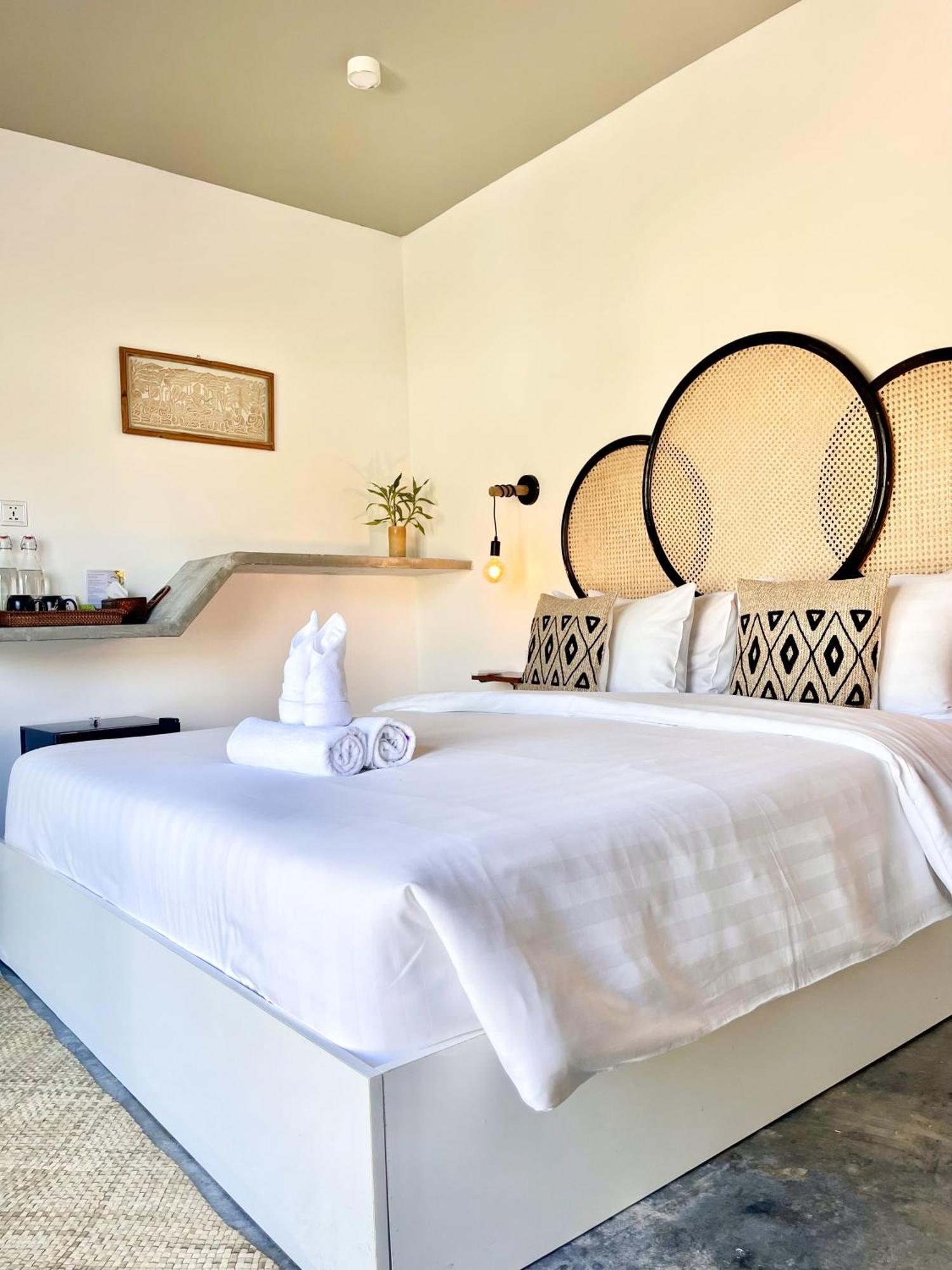 Hotel The Secret Garden Koh Rong Pagoda Beach Exterior foto