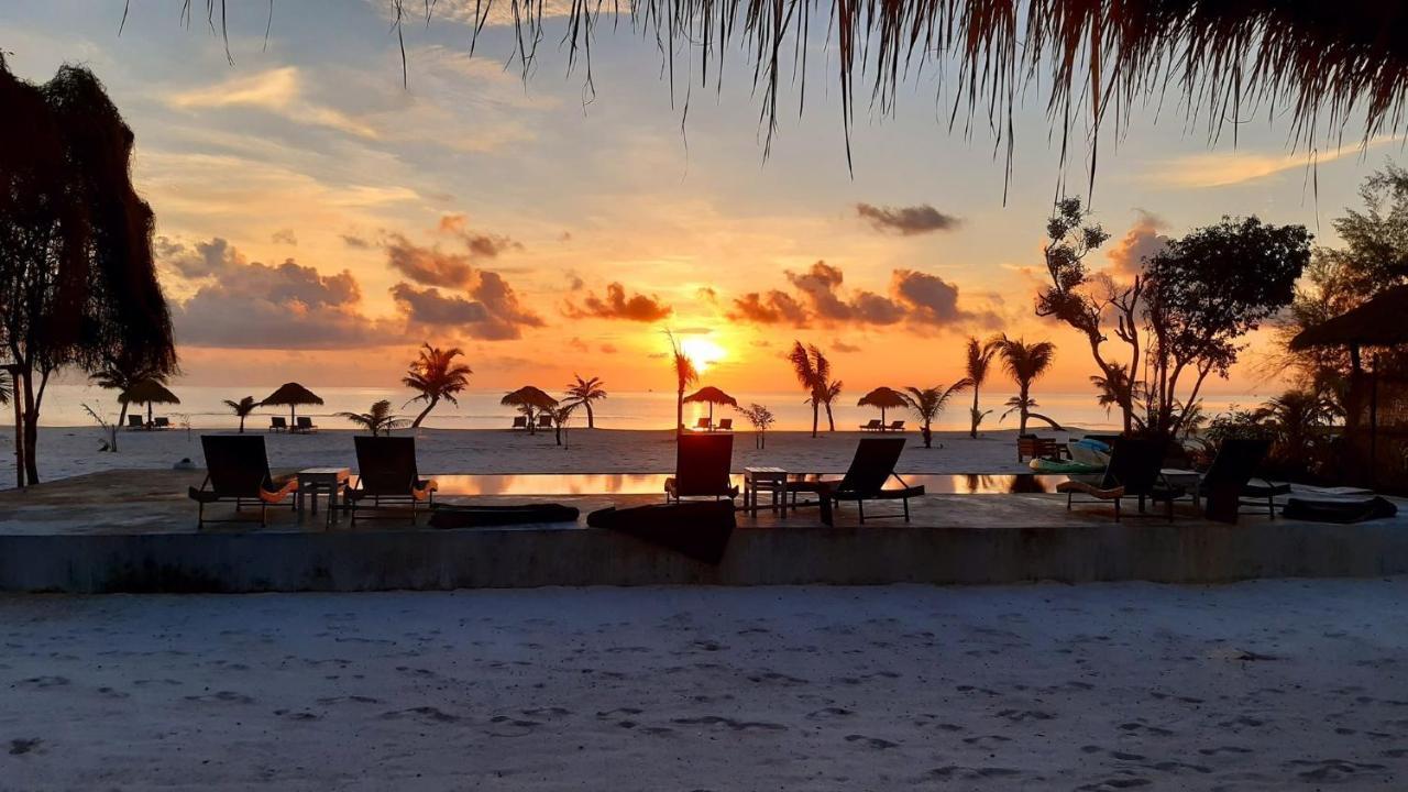 Hotel The Secret Garden Koh Rong Pagoda Beach Exterior foto